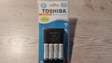 Battery charger for Toshiba rechargeable batteries AA-AAA (4 Batteries AA 1950mAH INCLUDED)